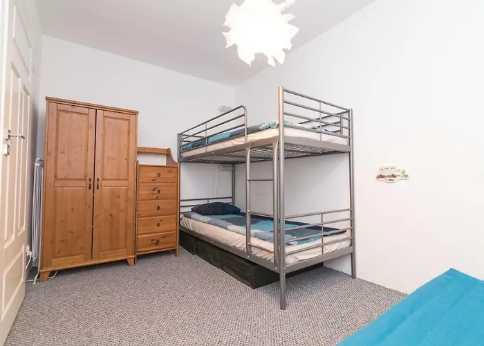 Pomorski Lägenhet Hel