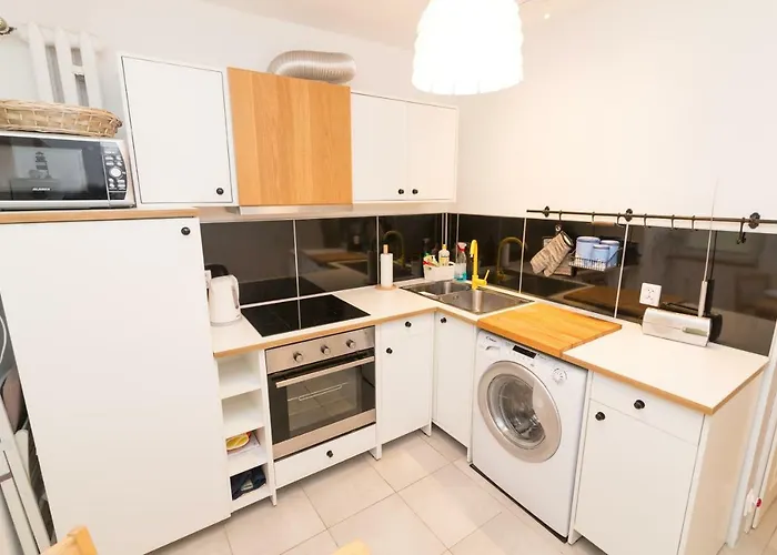 Pomorski Lägenhet Hel